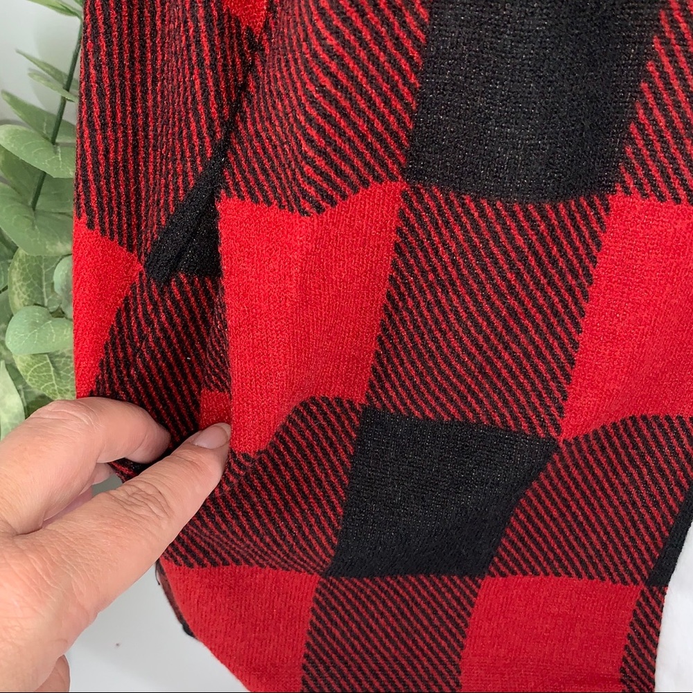 Last One! New Furry Red/ Black Buffalo Check Vest - Picture 3 of 4